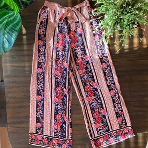 Floral high waisted wide leg pants in pink pattern
